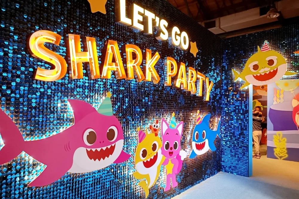 【有片】「Baby Shark 鯊魚寶寶放電趴 」於華山文創園區超萌登場　快帶小孩來放電