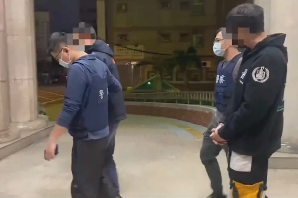 【落網片】警連開11槍未當場逮到人！男遭擄殺害埋屍苗栗山區　3嫌聲押、主嫌潛逃出國