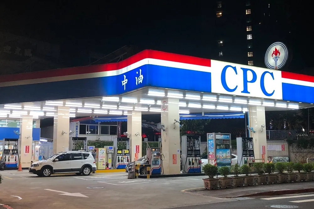 加油要趕快！　專家估柴油恐將破每公升28元大關