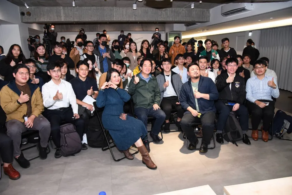 【與青年座談】年輕人不知為何支持民進黨？　賴清德：非生氣是失望，改進就有救