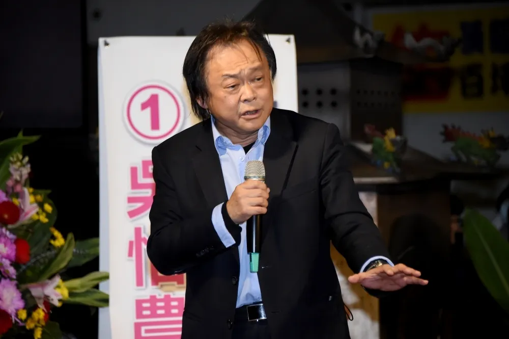 被酸「被政治圈耽誤綜藝咖」　王世堅：我是野獸，林智堅長得帥更適合