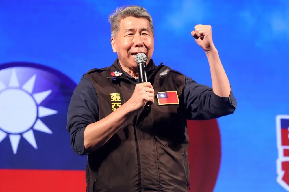 藍營第二位表態　張亞中明宣布參選2024總統