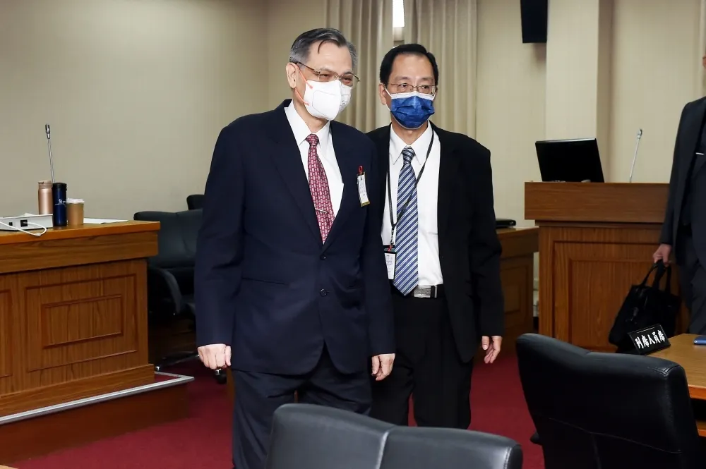 「余正煌 v.s 林智堅」抄襲論文案今開庭　陳明通幫腔：這就是一個冤案