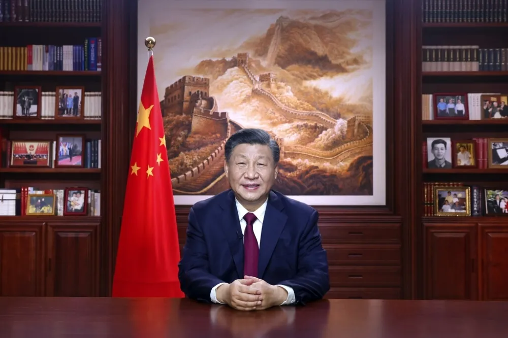 鄧聿文專欄：《人民日報》對習的神話宣傳會降溫嗎？