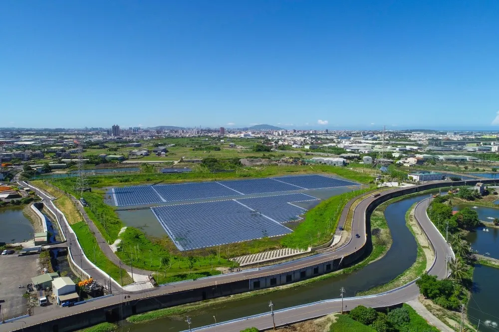 力拼淨零減碳！高雄2022年太陽光電備案數全台第一