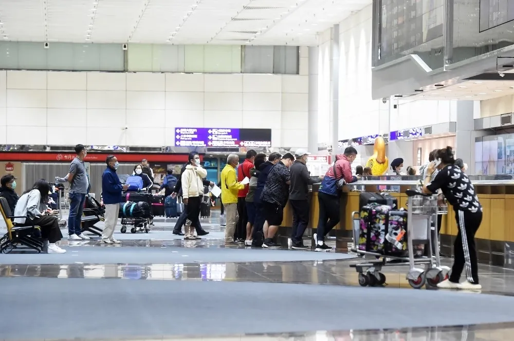 中國入境旅客快篩陽性率低於1成　 指揮中心估2月恐再爆一波