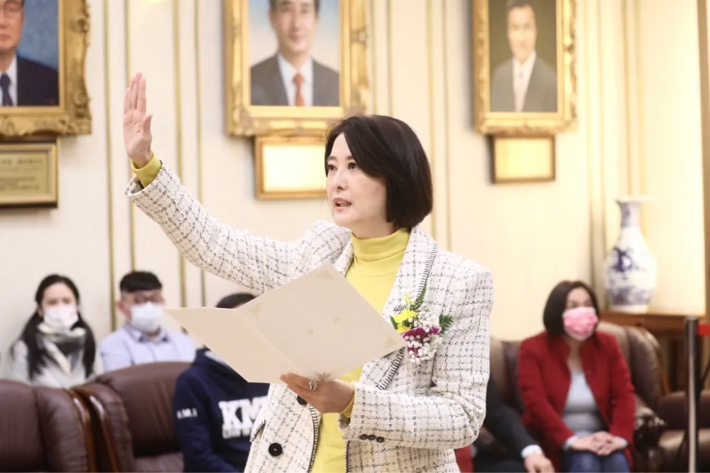 【宣誓就職立委】林智堅論文快過6個月追訴期　王鴻薇提醒竹科管理局硬起來