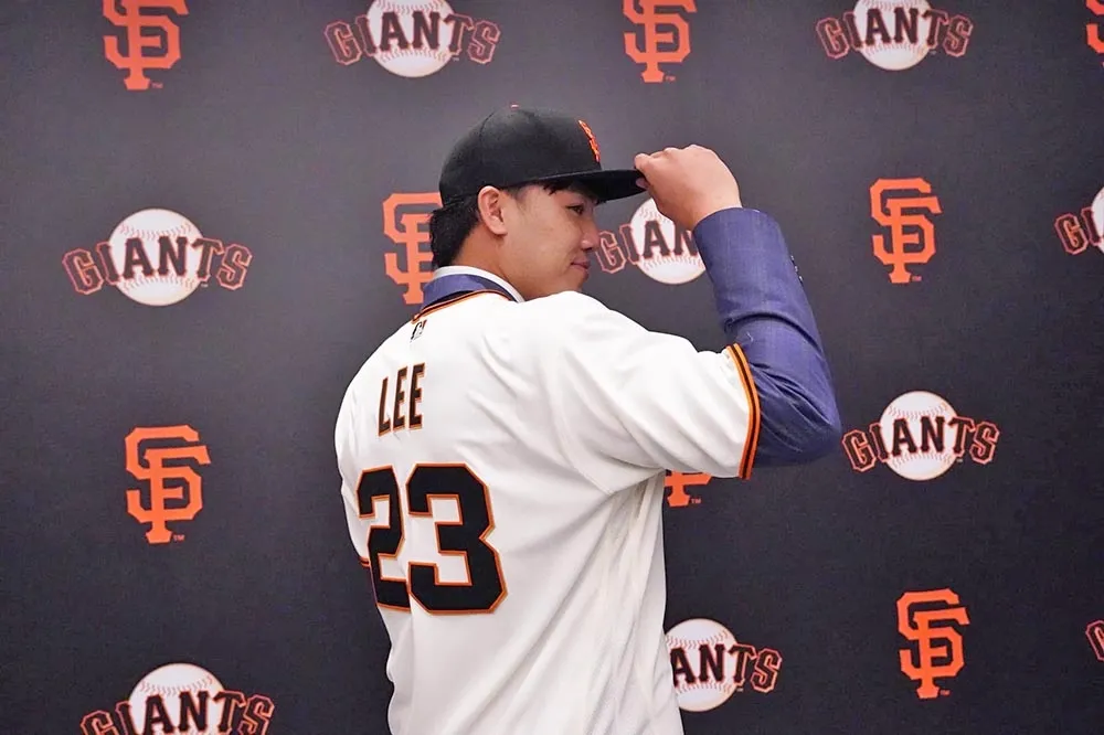 台灣「火球男」李晨勳加盟美國MiLB巨人隊　喊話：26歲前站上大聯盟