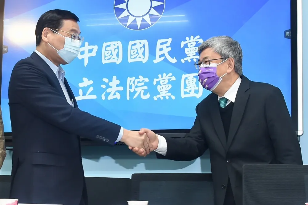 陳建仁率團隊拜會國民黨立院黨團　懇託支持「疫後特別條例」