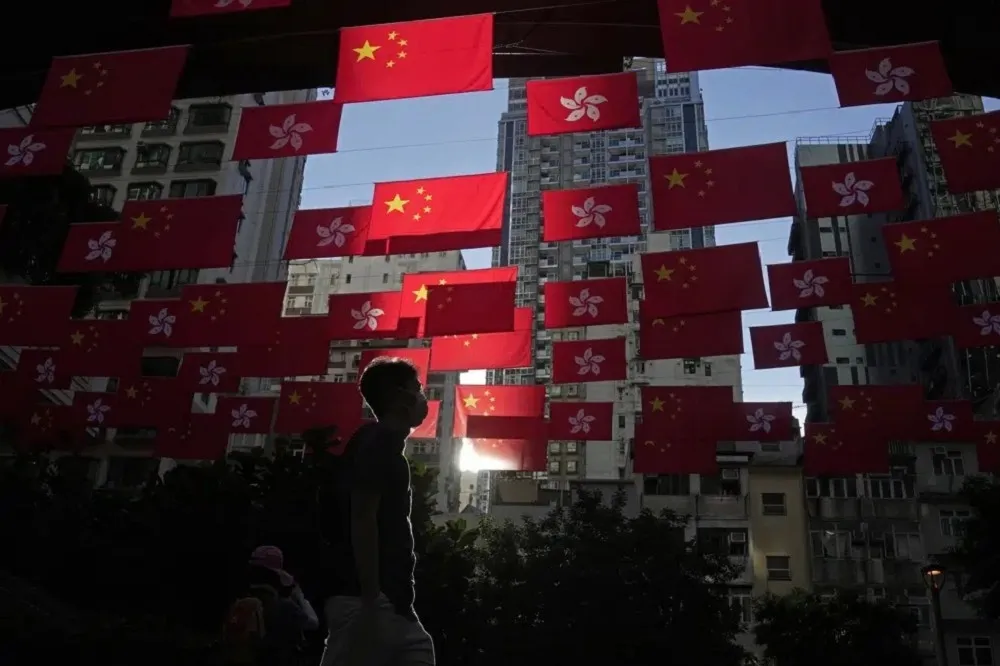 盧斯達：香港民主指數已低過戰爭下的烏克蘭