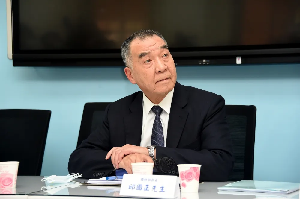 陸軍八軍團軍官情侶「激戰片」流出瘋傳　傳邱國正震怒要連坐懲罰