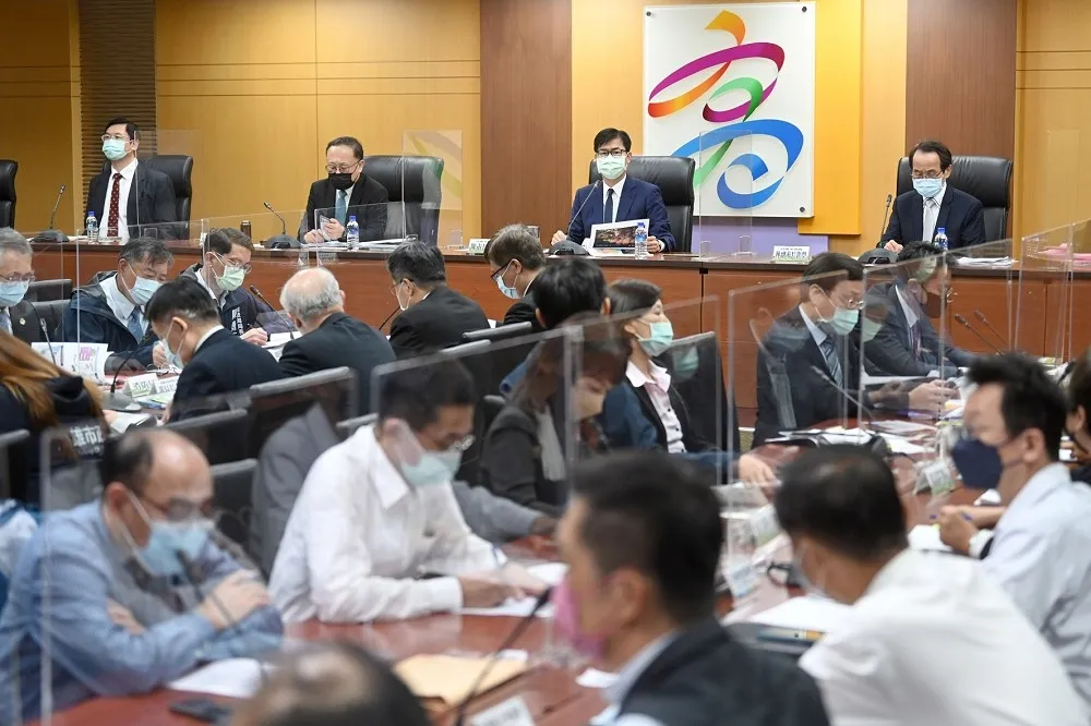 【財政亮麗成績單】陳其邁上任減債達106億元　突破「減債百億」目標