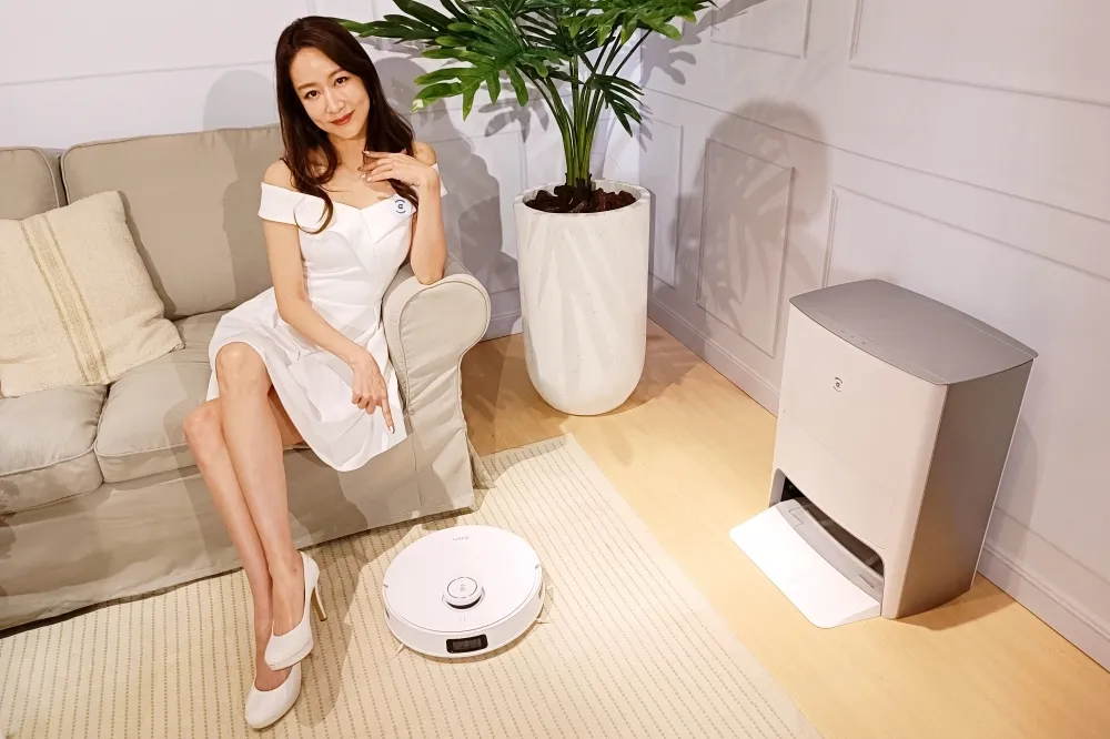 價格調降！ECOVACS 全新掃拖機器人 DEEBOT T10 OMNI 開放預購　懶人清掃好幫手