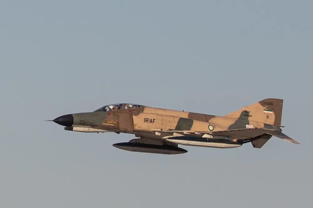 【有片】伊朗版佳山地下空軍基地曝光　F-4E改裝可掛載巡弋飛彈
