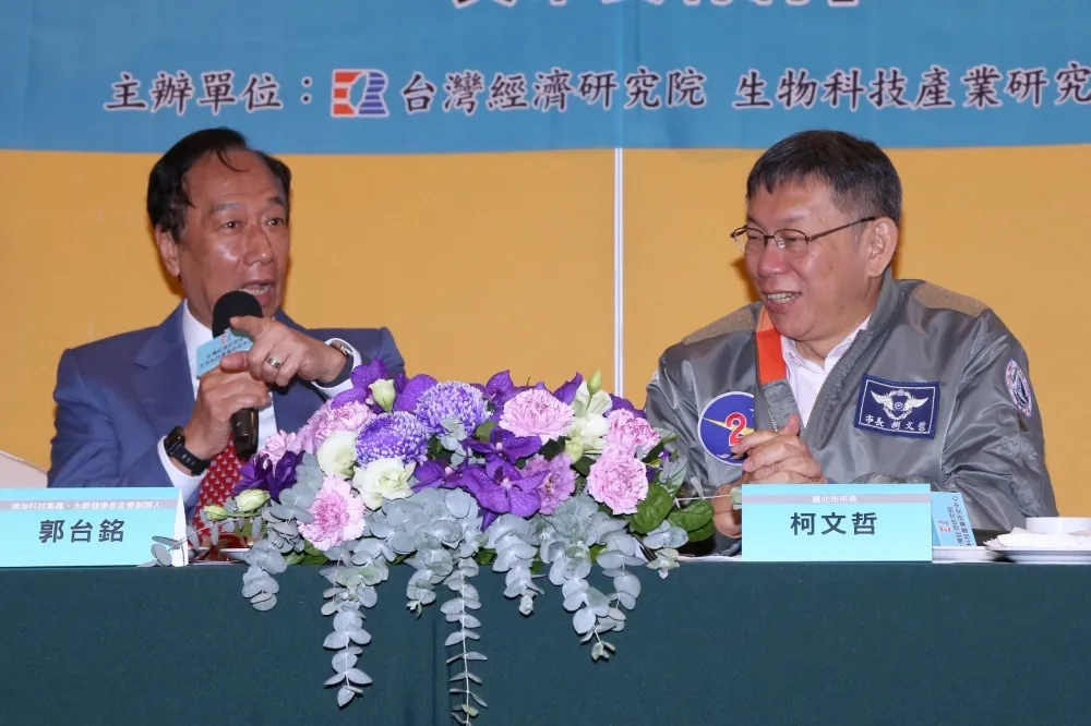 2024總統大選藍白最有利合作模式　王世堅：讓柯文哲參選為郭台銘守住10%選票