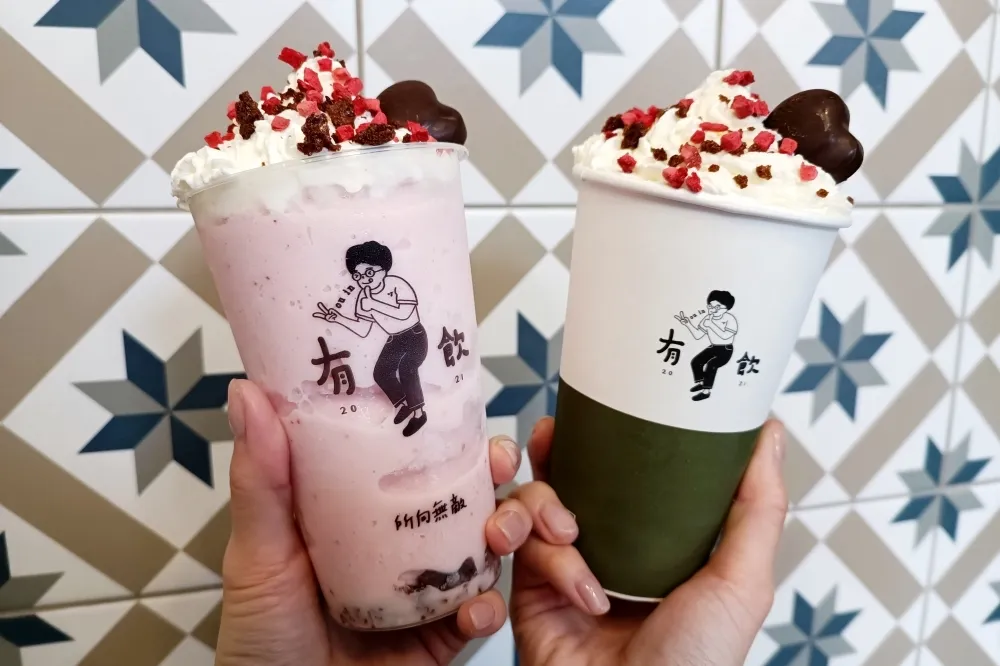 【情人節限定片】有飲「草莓優優特別版」限時開賣　擺上 Godiva 巧克力不加價