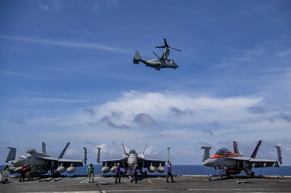 中國間諜氣球風波未歇　美國「尼米茲號」航艦在南海舉行軍演