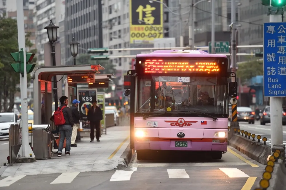 留英女博士遭撞成植物人後去世　公車司機及客運公司二審判賠2605萬