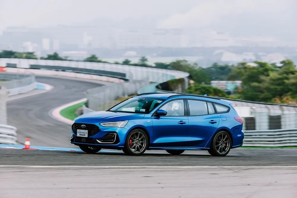 New Ford Focus憑藉超越同級進口車型優異產品實力襲捲車壇　上市2週突破1800張訂單