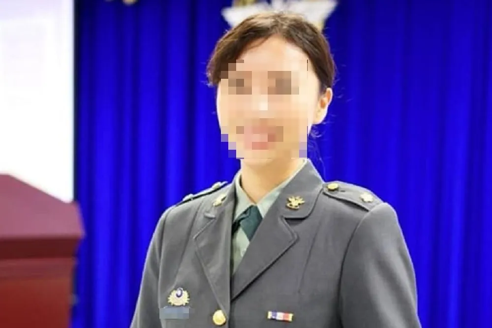 少校外遇「莒光甜心」遭正宮抓姦　不爽被撤職提訴訟遭法院打臉