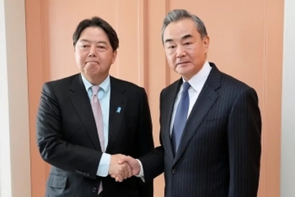 日外相林芳正會晤王毅　強調台海和平重要性、進行日中安全對話
