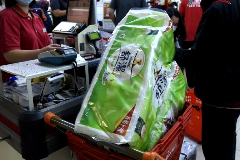 拾荒婦撿2串衛生紙遭索賠18萬元　又再被求償359萬結果出爐