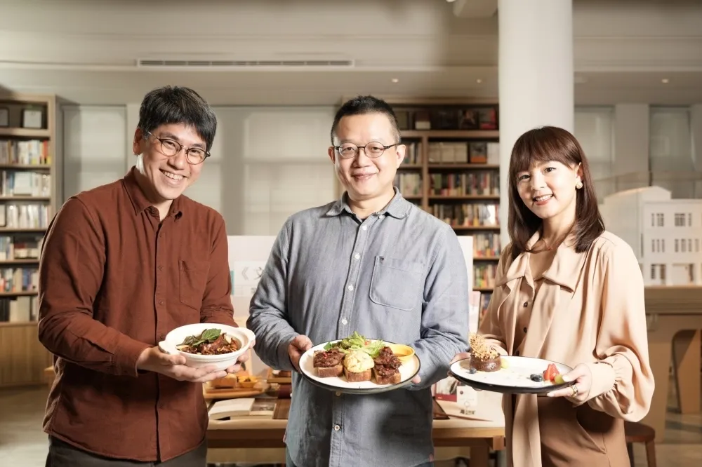 品嚐《文學裡的味道》！中央書局作家料理新一季登場　馬世芳、阿洸師傅、凱特王攜手上菜