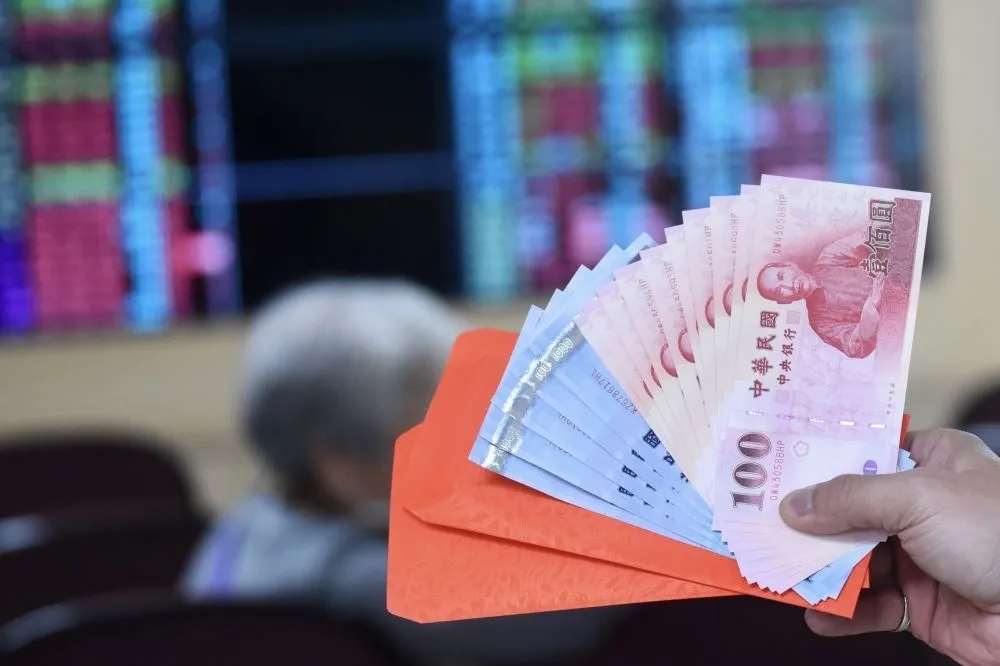 近160萬人領錢了　勞保老年年金給付明入帳、每人平均1.8萬