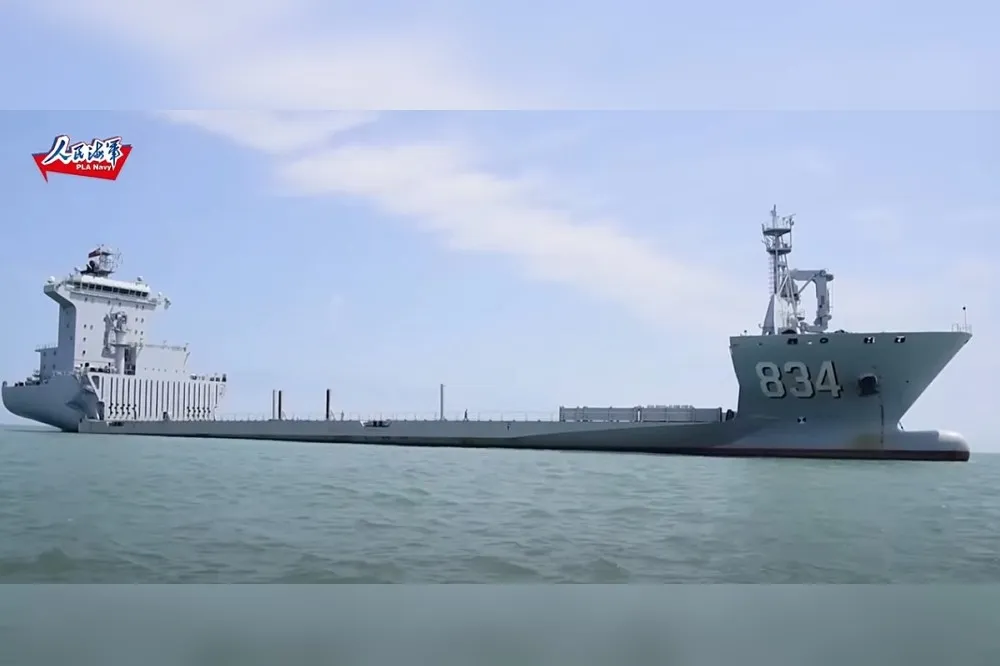 共軍半潛船的兩棲作戰應用