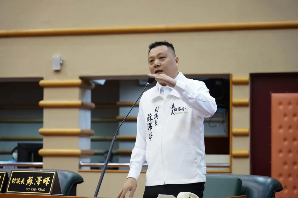 群組恐嚇「遇到就開槍」挨告　嘉市議員：司機酒後拿我手機傳的
