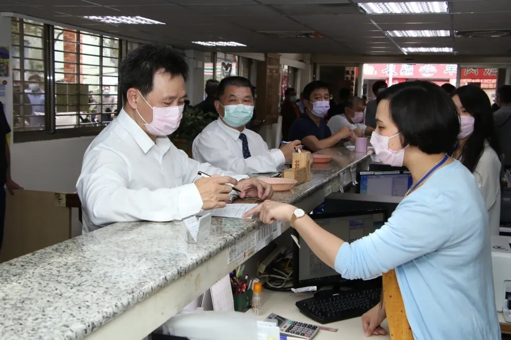 新制勞退平均每人虧1.8萬　今起開放「個人專戶」4管道查詢