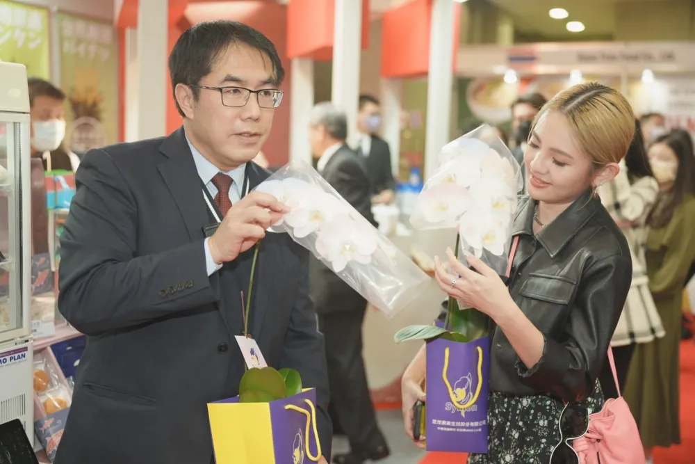 限定版「台南400－蘭得有心人」東京食品展亮相　黃偉哲：有信心打入日本市場