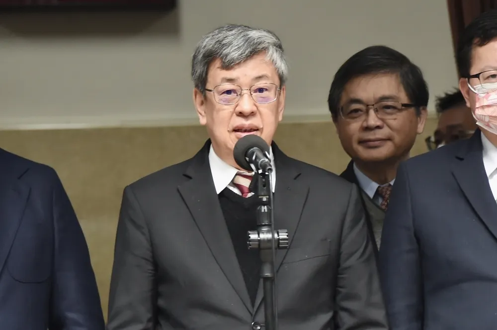 疫情降溫！陳建仁拍板：確診輕症3/20起免通報、免隔離