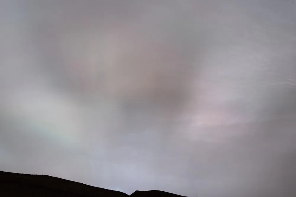 火星日落、羽毛狀雲層夢幻美景　「好奇號」拍到了