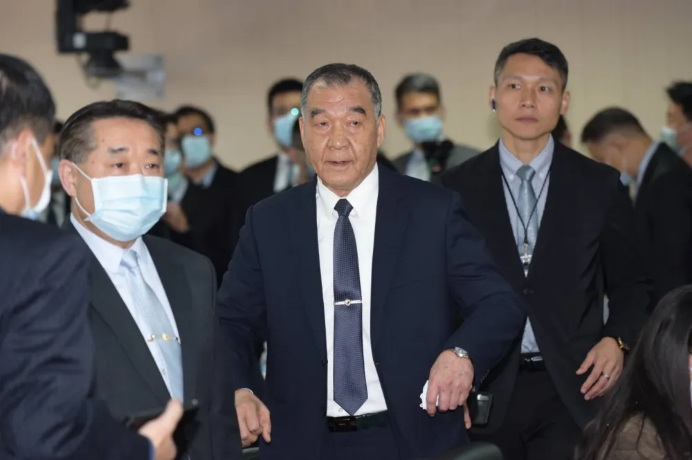金門二膽士兵逃兵游到中國　邱國正：不排除島上人數、槍械遭披露