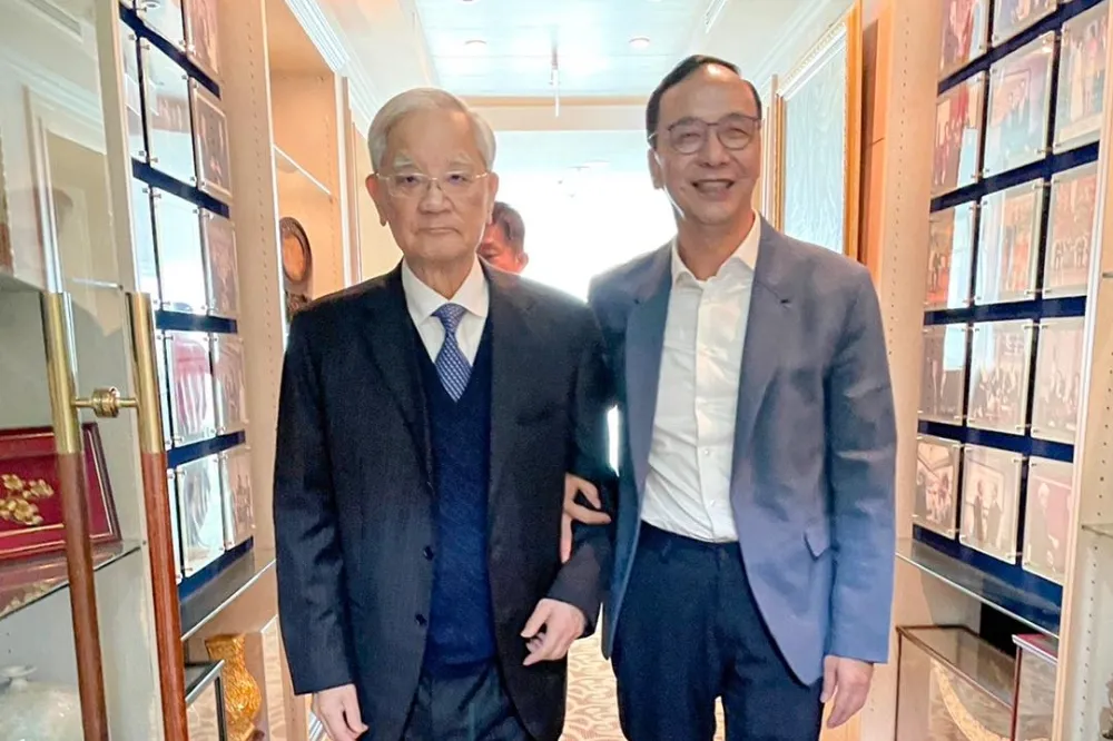 朱立倫請益2024總統選戰　連戰：團結才有可能重返執政　　