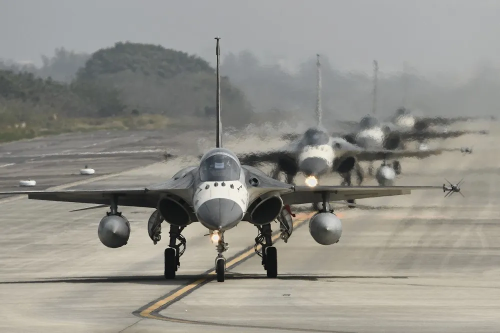 空軍聯合作戰計畫演練登場　4架次演練戰力保存