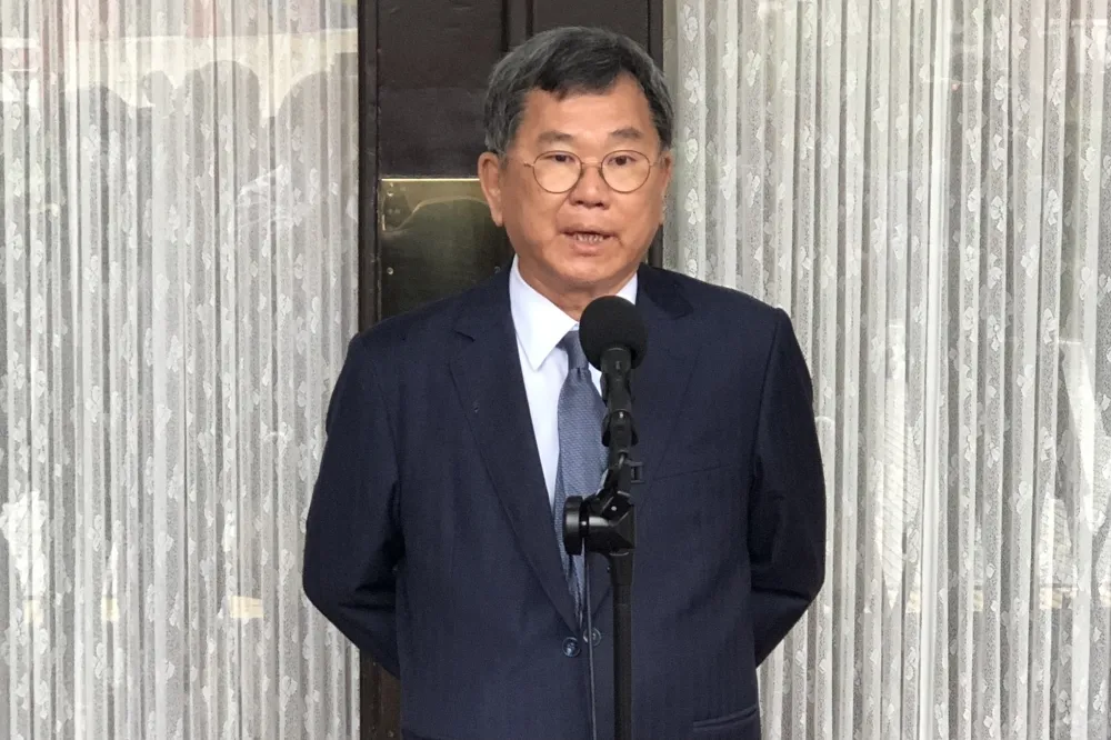 交棒兒子陳冠廷選嘉縣立委　陳明文宣告「緩慢退休」絕不爭取不分區