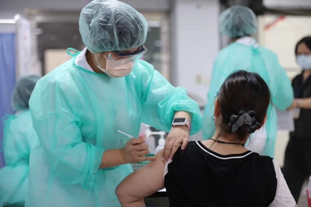 猴痘疫苗預約平台出包疾管署認失誤　羅一鈞：有登記成功都能接種