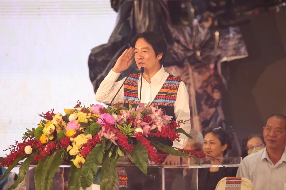 全國原民運動會開幕　賴清德用經典賽張育成著名「敬禮」致意