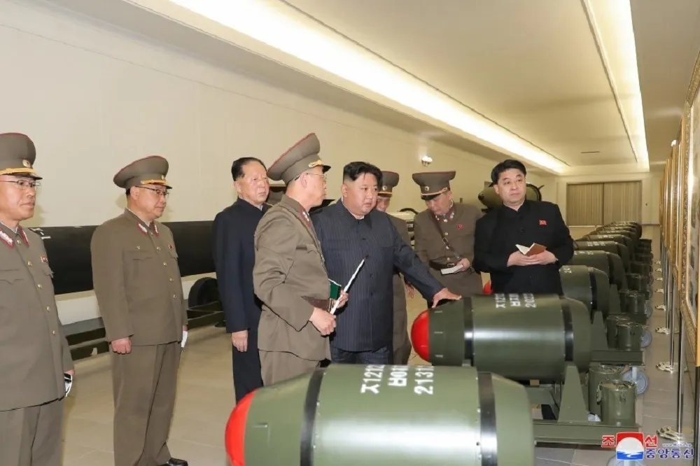 北韓「火山-31型」戰術核彈頭首曝光　金正恩下令擴大核武庫存