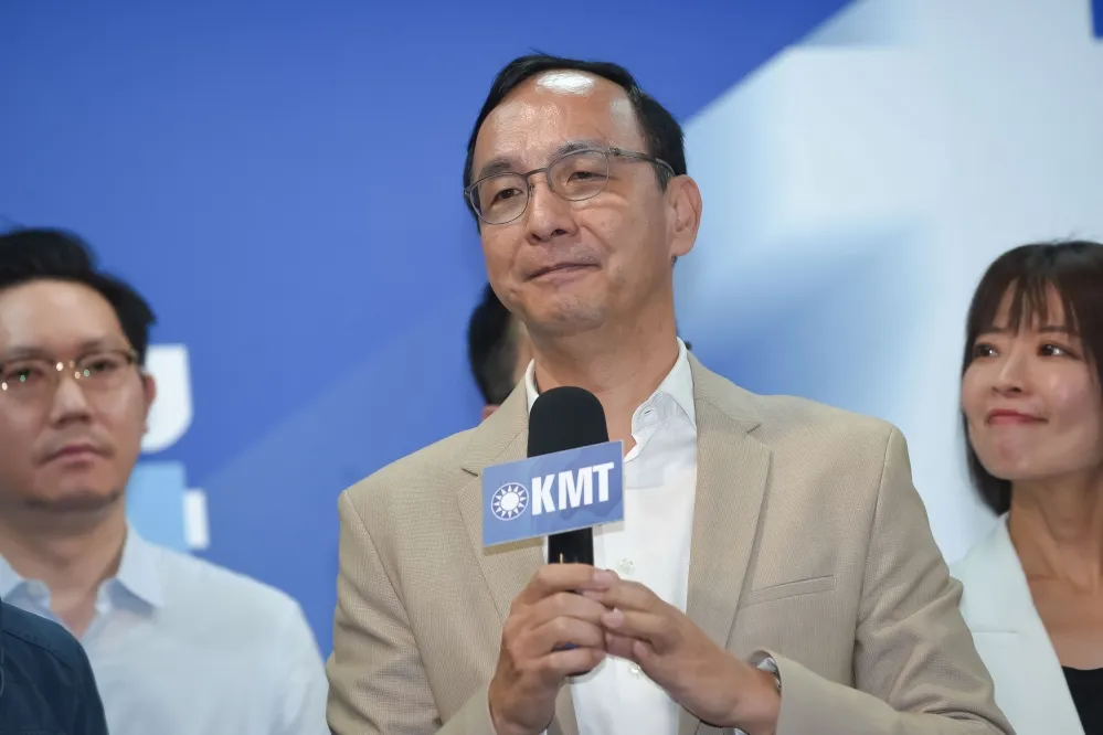 藍綠互尬場！蔡英文才剛出訪　朱立倫曝黨內2要角也將訪美