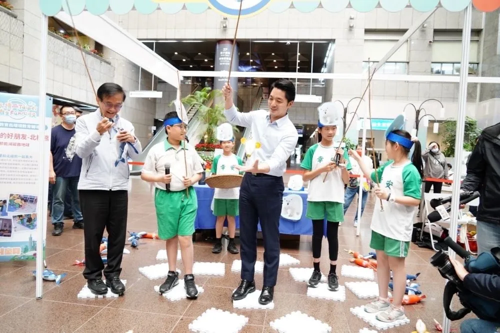 兒童節禮物比創意！北市學童可選1天下課40分鐘　苓洲國小送「最霸氣兒童節禮物」