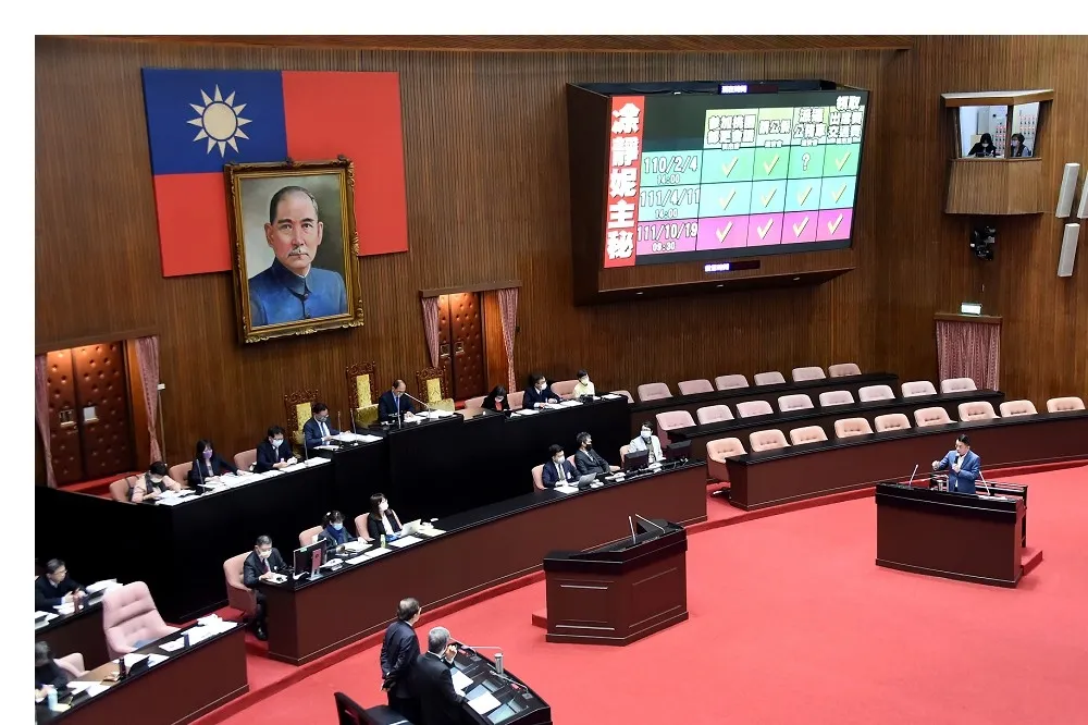 立委魯明哲爆運安會主祕濫領加班費　陳建仁震怒下令調查
