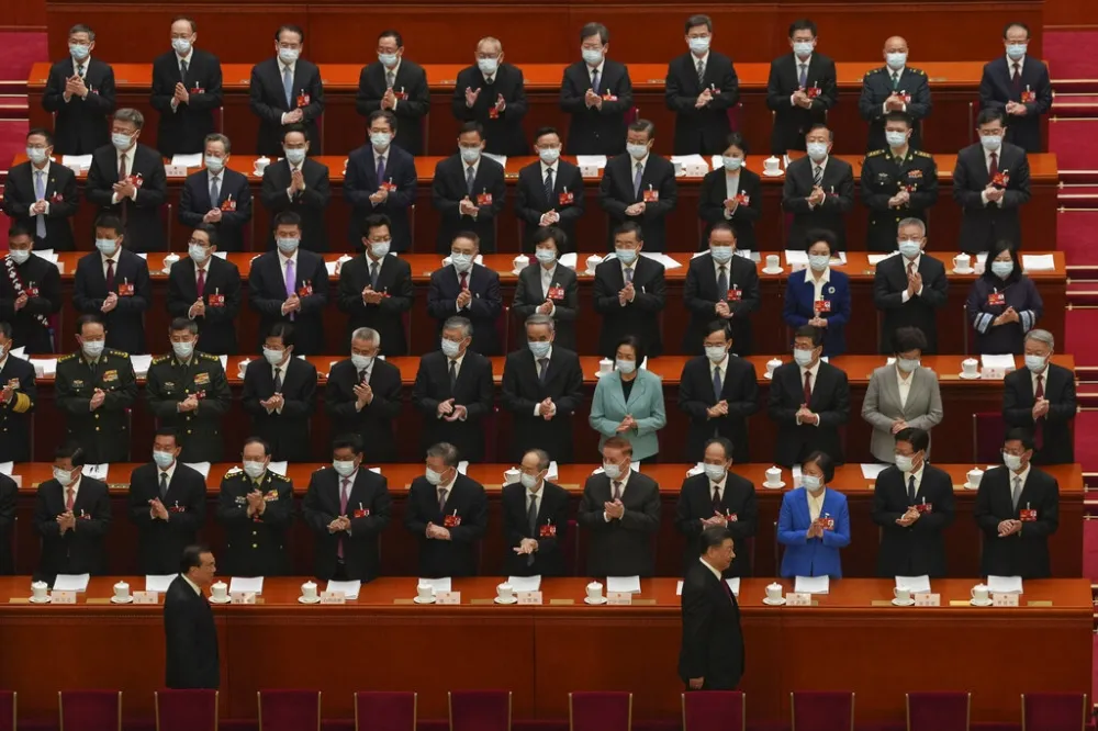 習近平成功實現政權太監化