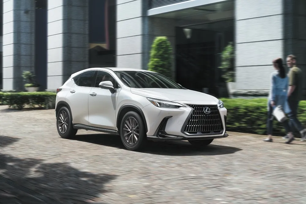 LEXUS 3月掛牌3,265台　連續兩個月奪下豪華車市場NO.1寶座