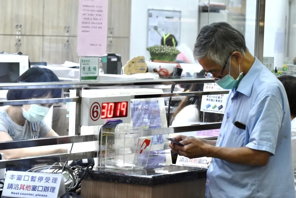 普發現金今起開放郵局臨櫃領款　採身分證尾數單、雙號分流制