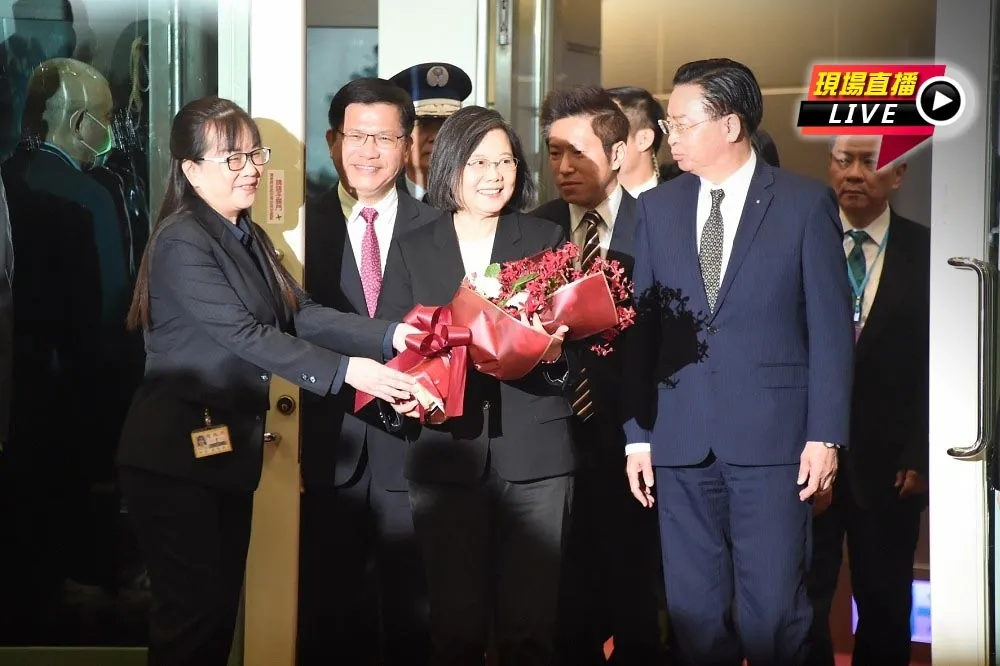 【直播】10天9夜「民主夥伴共榮之旅」結束　蔡英文發表返國談話