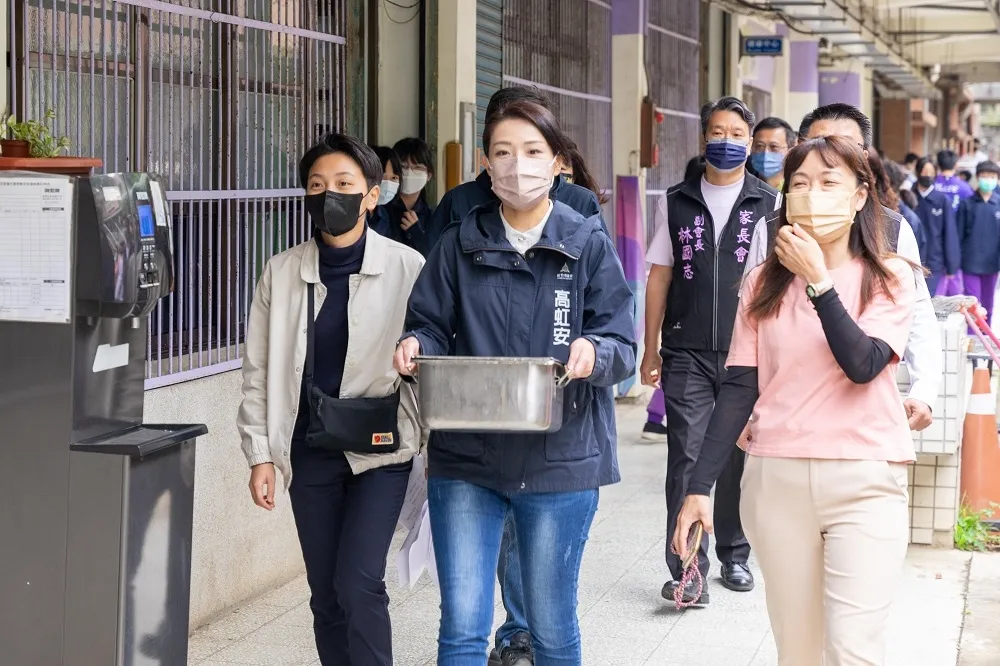 提供孩子更好的用餐品質！高虹安市長宣布每年增加5,000萬元預算　自112學年起調升學童午餐補助