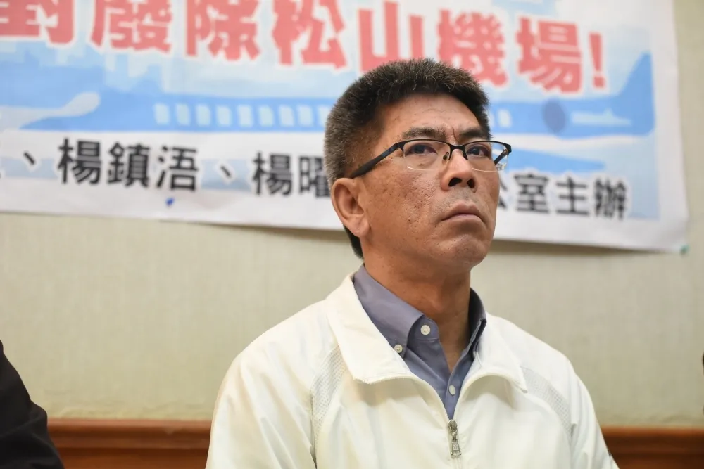 再批就安基金獨厚高雄　楊曜質疑：質詢成為許銘春選立委前的舞台秀？